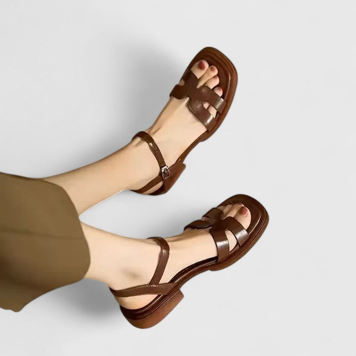 Vera - Eleganta Flache Sandalen