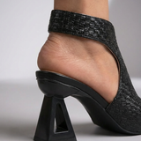 Aura | Eleganti Pītas Sandaletes